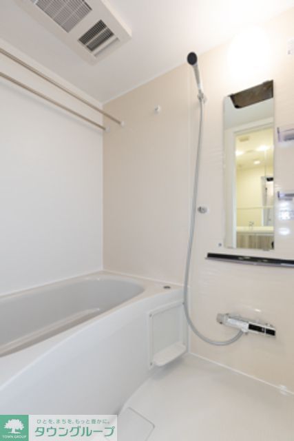 バス・シャワールーム　※写真は同タイプ住戸です。