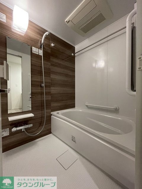 バス・シャワールーム　※写真は同タイプ住戸です。