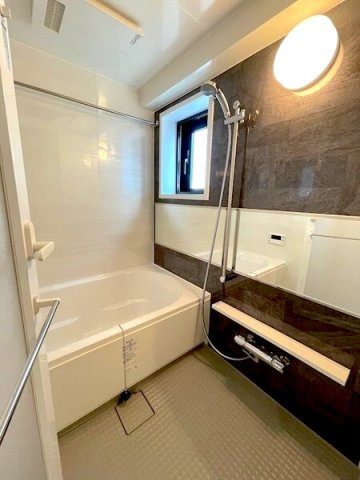 バス・シャワールーム　浴室