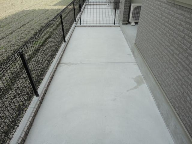 バルコニー　テラス