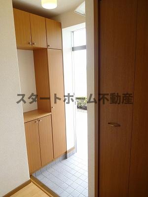 玄関　明るい玄関です