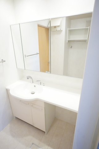 洗面設備　※同物件・同タイプの写真です