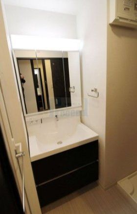 洗面設備　使いやすい独立洗面台☆