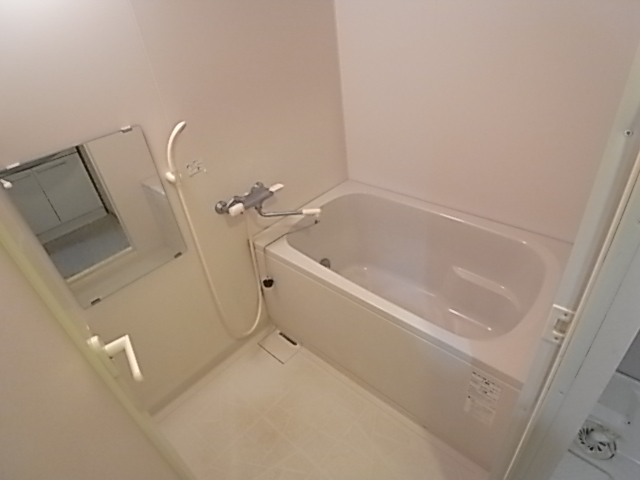 バス・シャワールーム　※写真は類似物件です