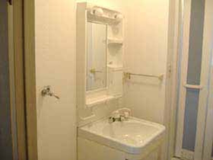 バス・シャワールーム　B101：洗面台