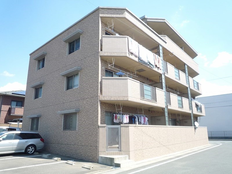 建物外観　オートロック付きマンション物件