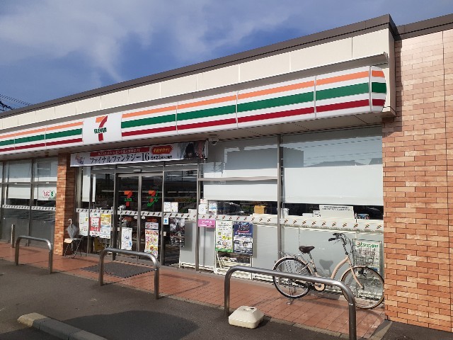コンビニ　セブンイレブン富山天正寺店（コンビニ）まで500m
