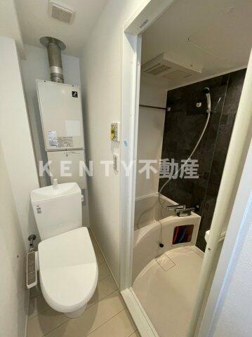 バス・シャワールーム　落ち着いた空間のお風呂です