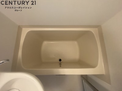 バス・シャワールーム　シンプルで機能的なユニットバスです