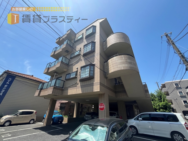 建物外観　その名に恥じない総タイル貼の、まさにハイグレードマンション。