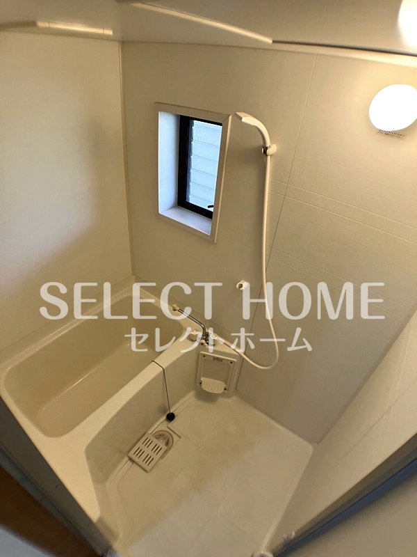 バス・シャワールーム　ゆったり過ごせるお風呂です 同型タイプ