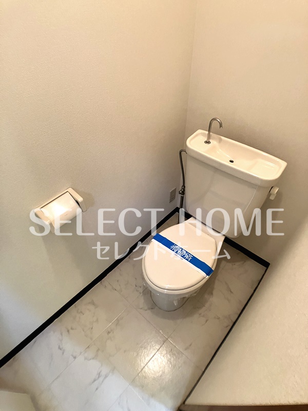 トイレ　落ち着いたトイレです 同型タイプ