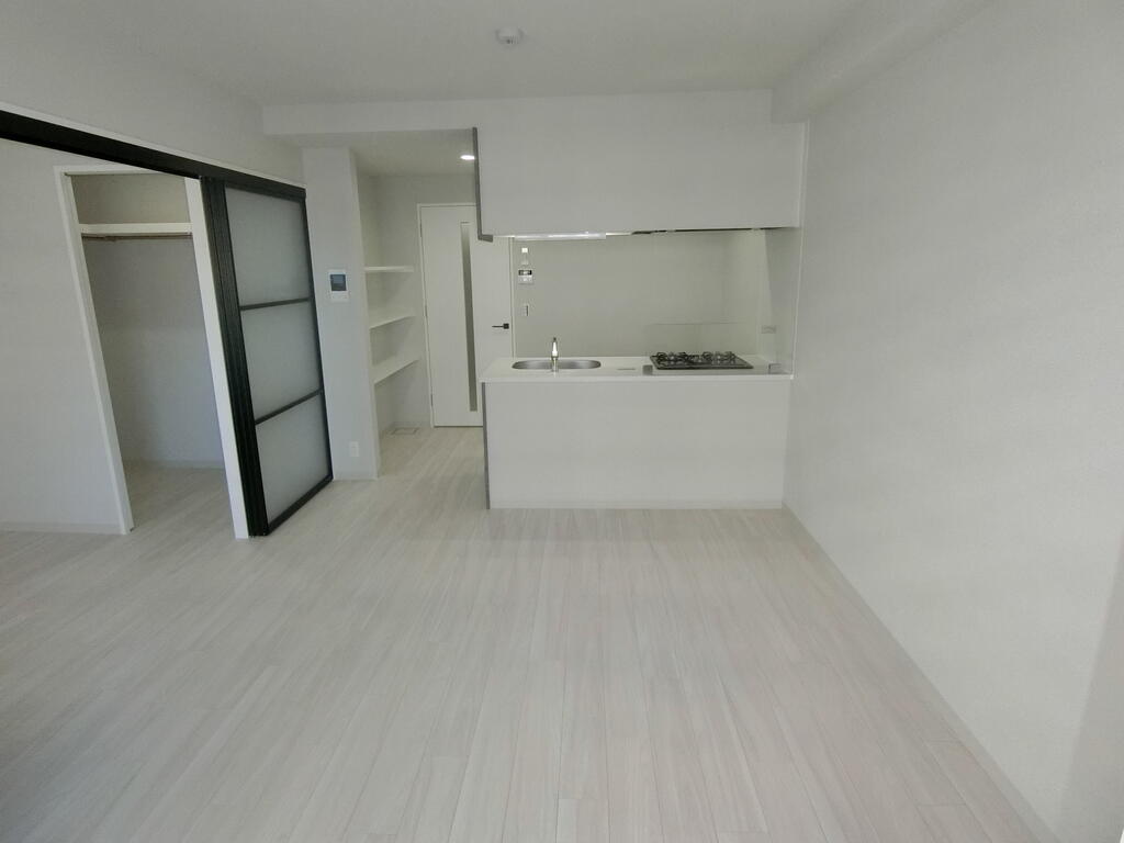 居室・リビング　LDK　10.8帖