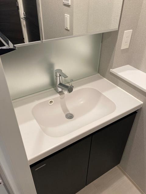 洗面設備　※写真は同タイプ住戸です。