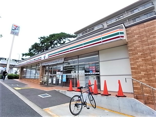 コンビニ　セブンイレブン 神戸魚崎北町4丁目店（コンビニ）まで482m