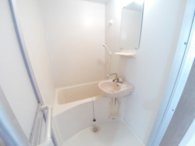 バス・シャワールーム　一日の疲れを癒してください