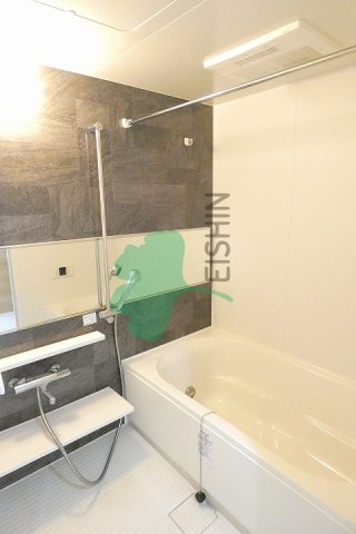 バス・シャワールーム　清潔感のある浴室です！