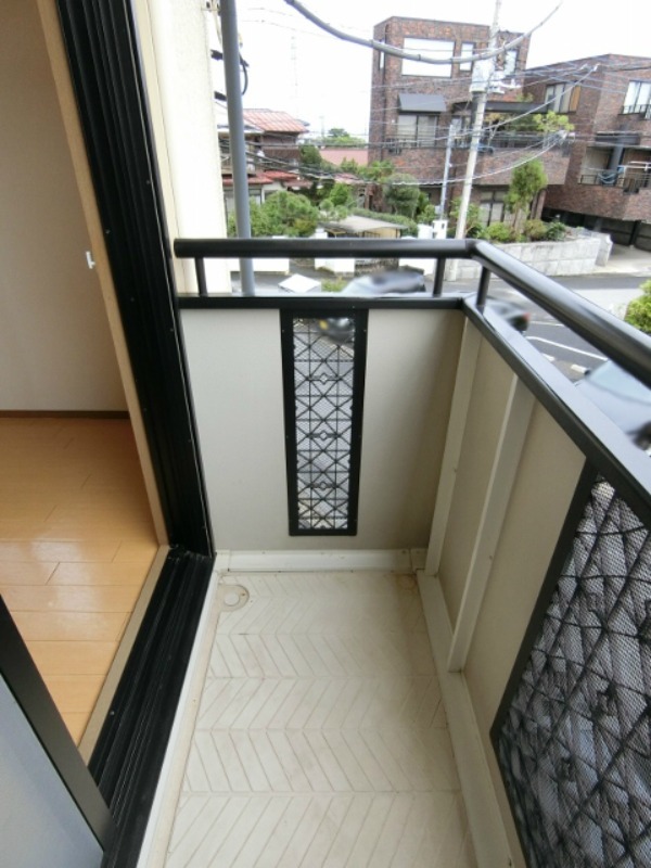 バルコニー　図面と現状に相違がある場合には現状を優先