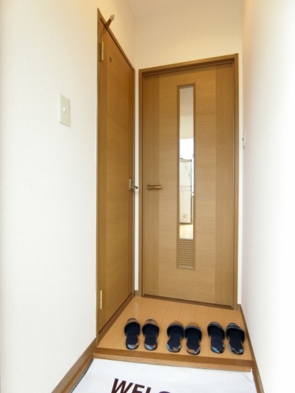 玄関　図面と現状に相違がある場合には現状を優先