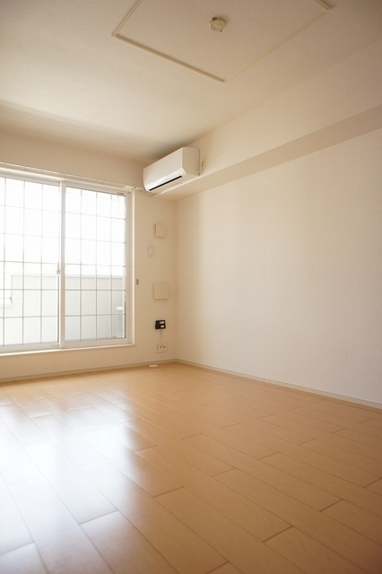 居室・リビング　リビング日当りバッチリが写真でわかりますね☆