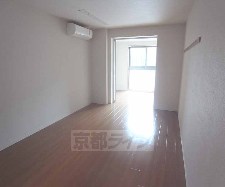 居室・リビング　部屋を繋げるとすごく広く使えます。