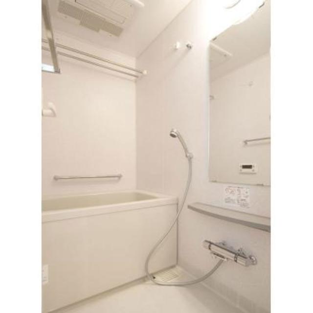 バス・シャワールーム　※写真は同タイプ住戸です。