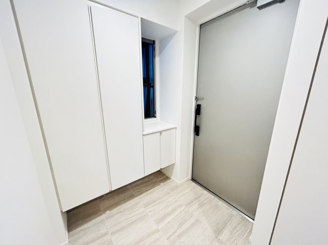 玄関　2024.2 撮影写真 ＊最新写真撮影次第掲載する予定です。