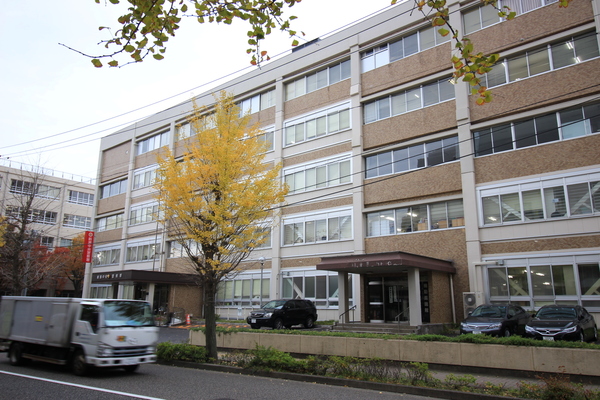 警察署・交番　新潟中央警察署（警察署・交番）まで1524m