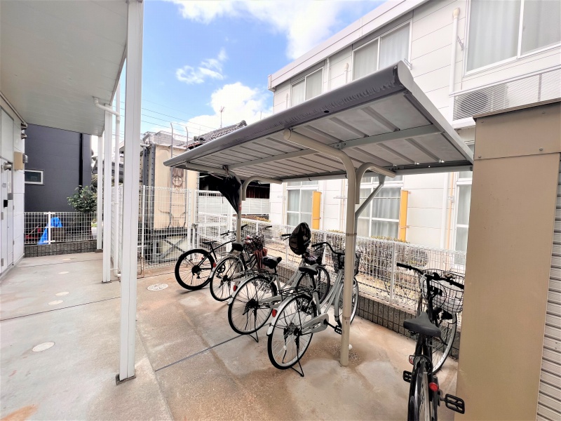 その他　駐輪スペースです。