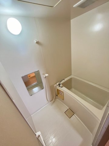 バス・シャワールーム　別号室の画像です。ご参考下さい