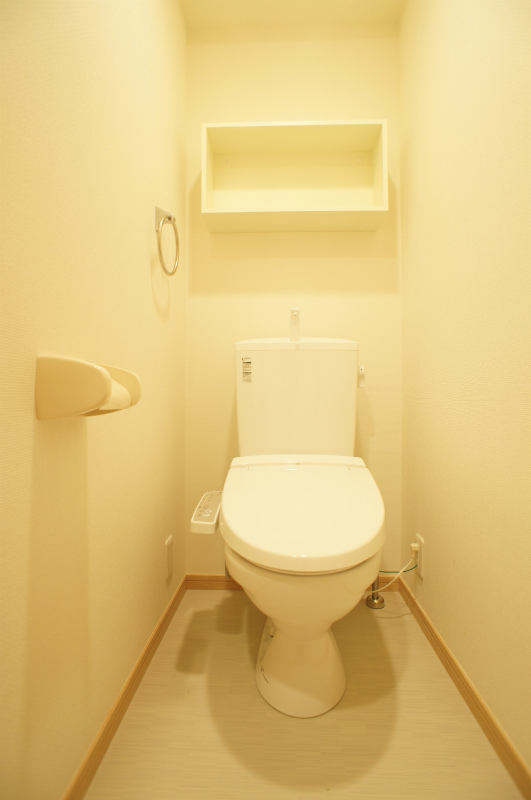トイレ　コンパクトで使いやすいトイレです