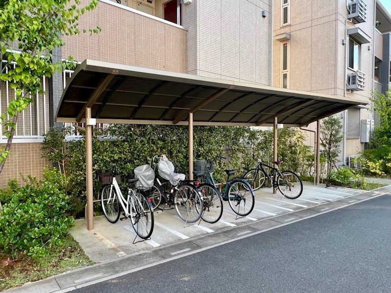 その他共有部分　屋根付きの駐輪場