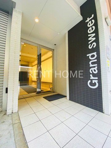 エントランス　オートロック完備