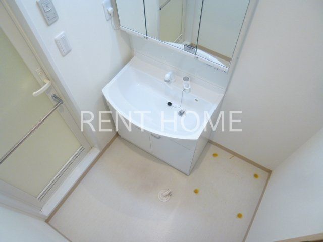 洗面設備　独立洗面脱衣所です