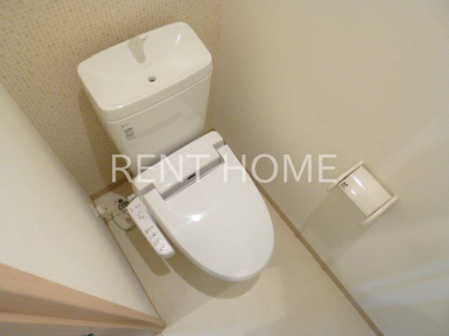 トイレ　ウォシュレット付きトイレです