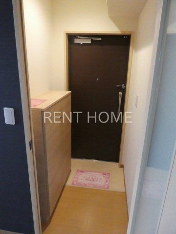 玄関　下駄箱付きです