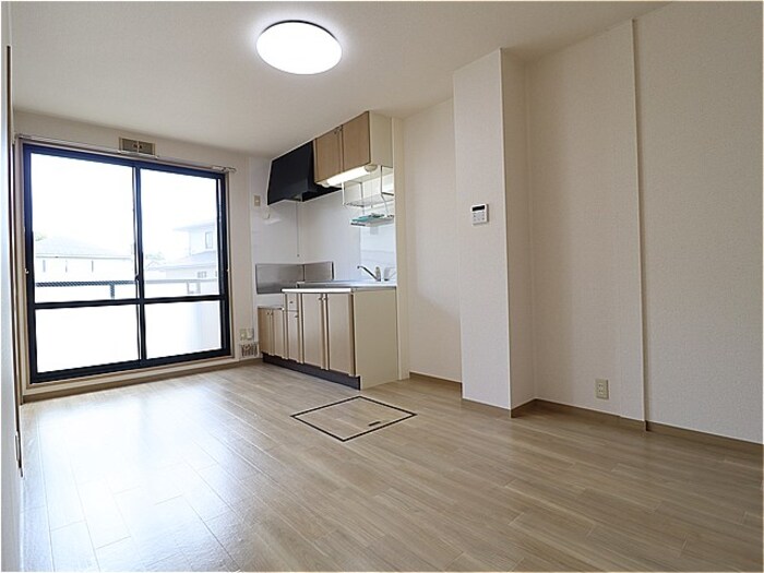 キッチン　ダイニングキッチン