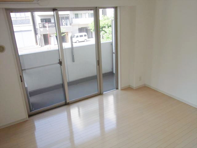 居室・リビング　※別部屋参考写真