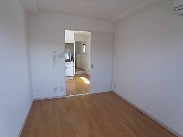 居室・リビング　洋室