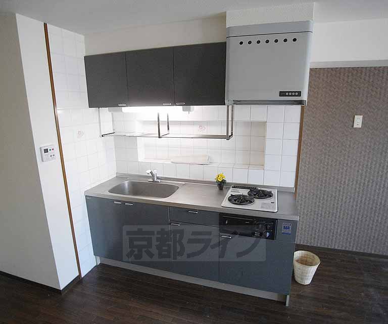 キッチン　２口コンログリル付き