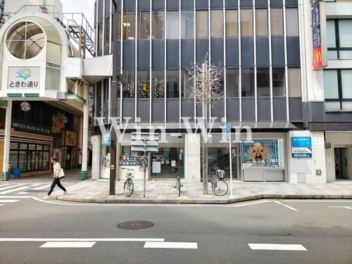 コンビニ　セブンイレブン　豊橋駅東店（コンビニ）まで353m