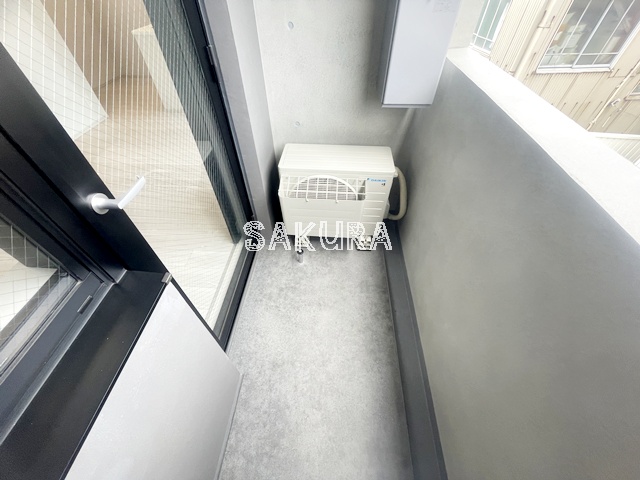 バルコニー　開放的で明るい空間を演出してくれるバルコニーです♪