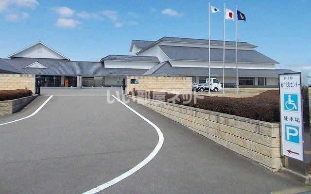 図書館　佐土原図書館（図書館）まで2031m