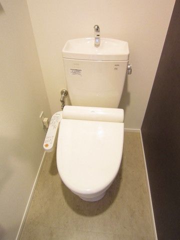 トイレ　ウォシュレット付き☆
