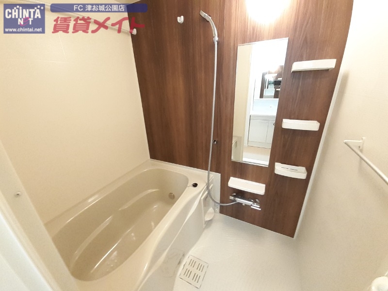 バス・シャワールーム　同タイプの部屋写真です