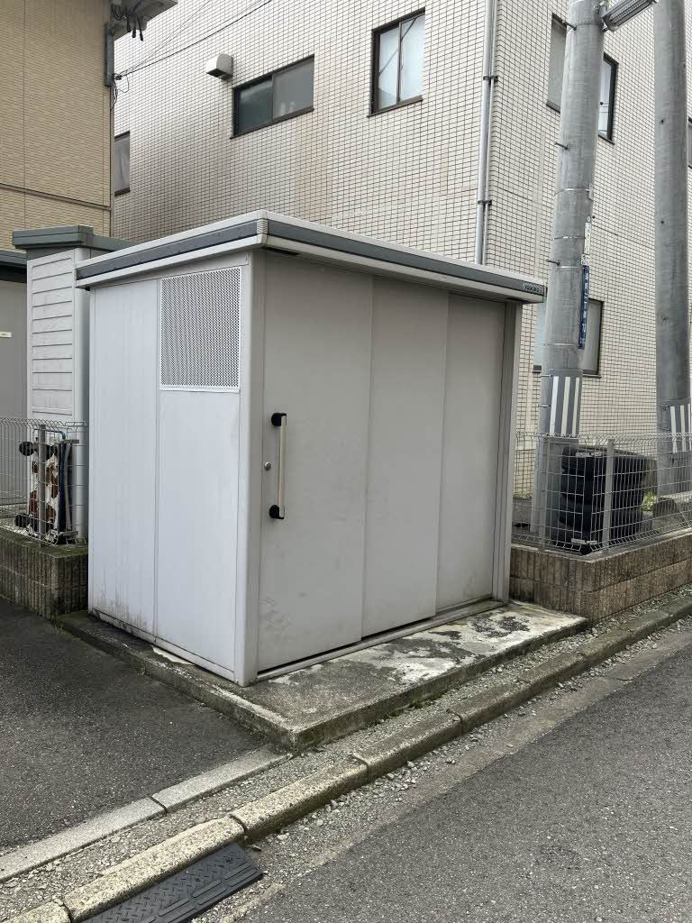 建物外観　ゴミ集積所