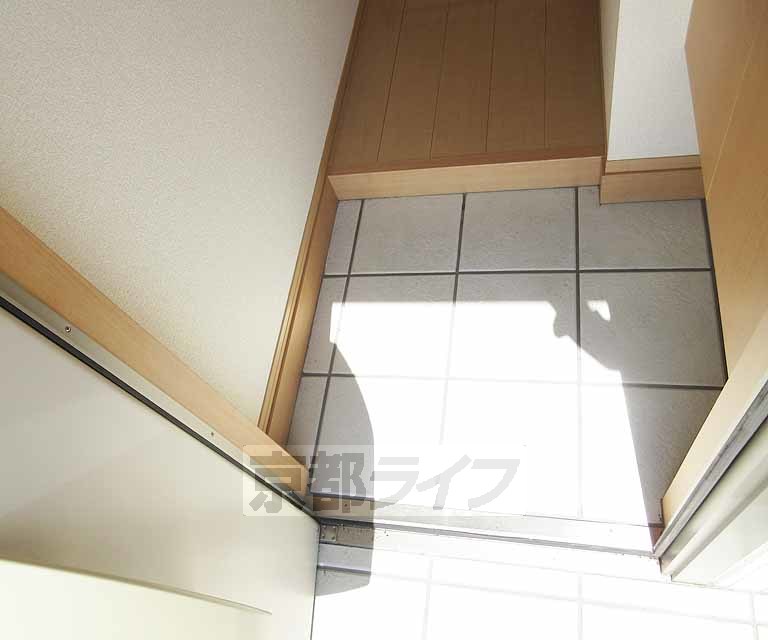 玄関　広々した玄関です。