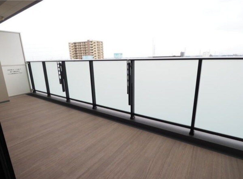 バルコニー　図面と現状に相違がある場合には現状を優先