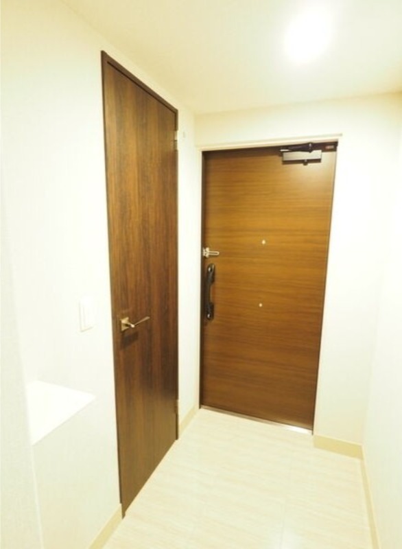 玄関　図面と現状に相違がある場合には現状を優先