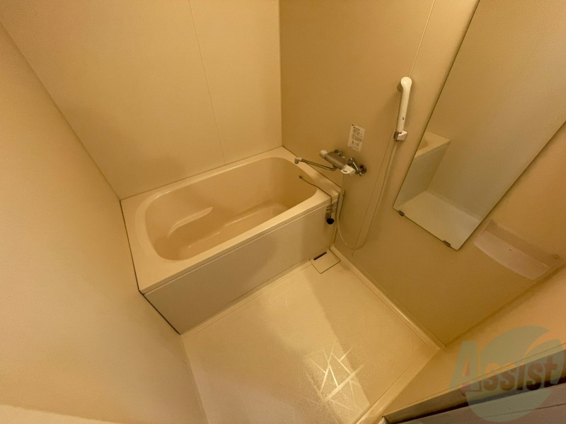 バス・シャワールーム　お風呂になります。一日の疲れを癒してくださいね。